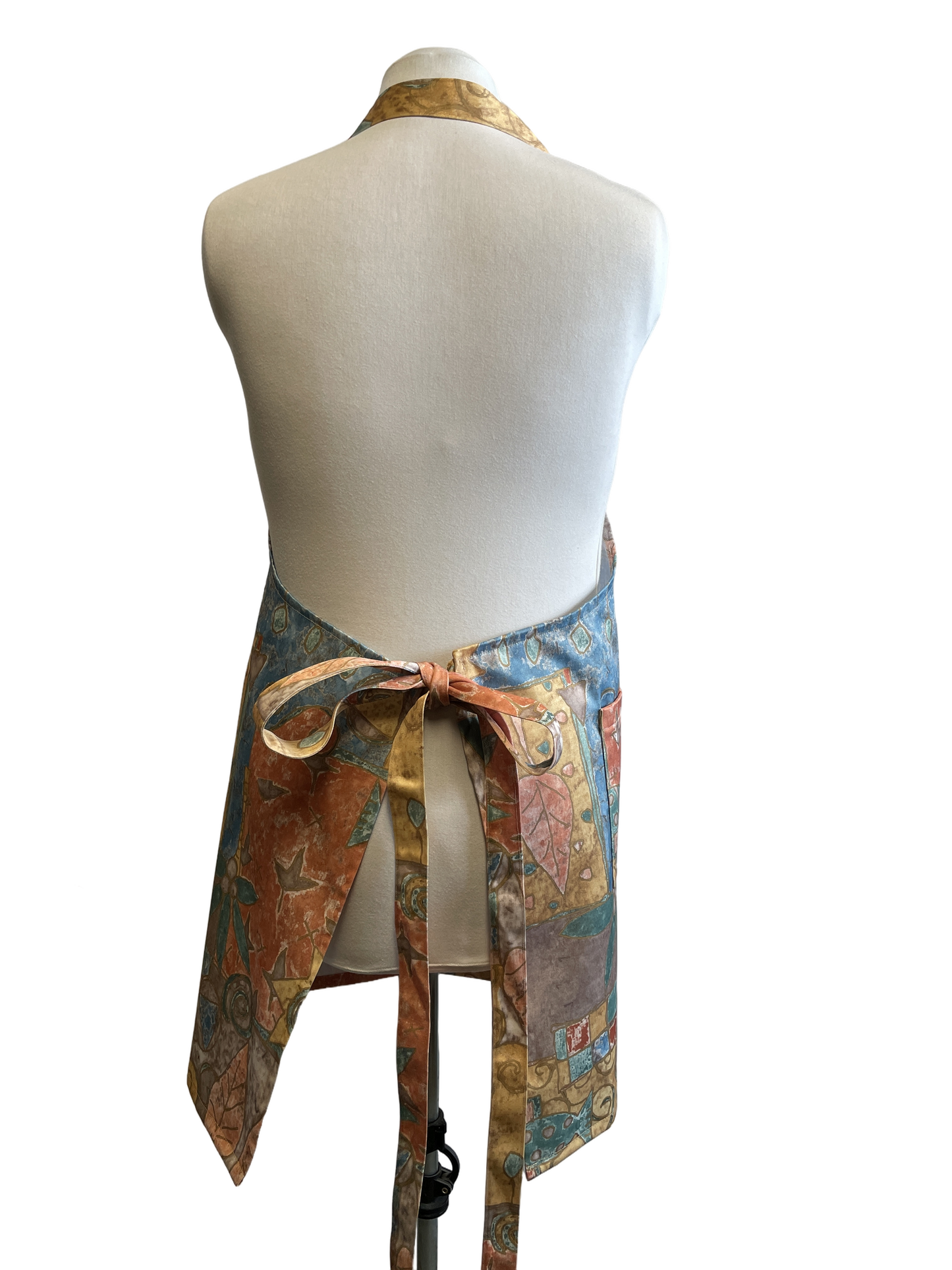 Tablier estivale aux motifs tropicaux