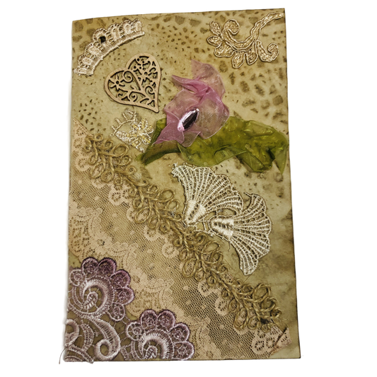Carnet de pensées - Coeur, dentelle et fleur rose