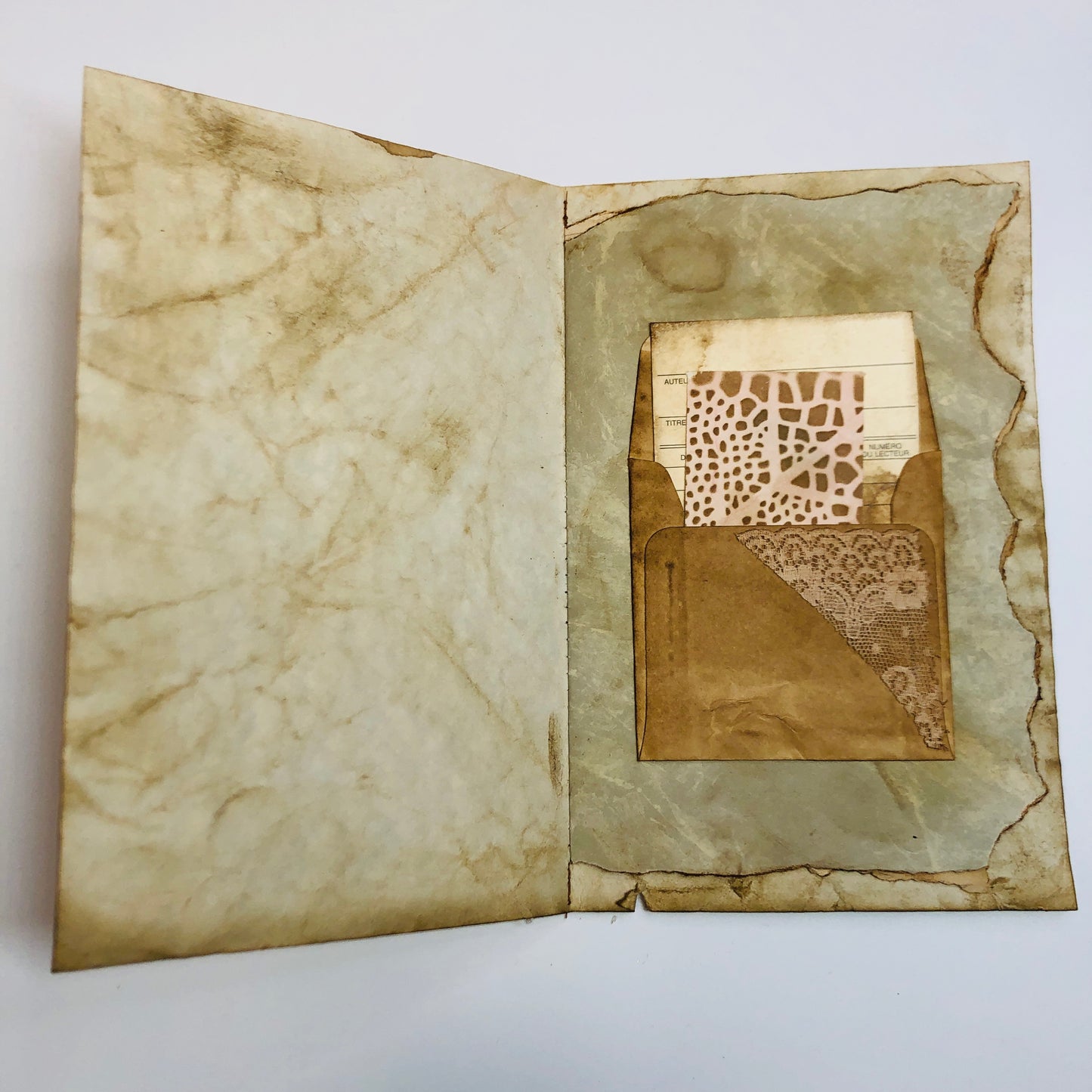 Carnet de pensées - Coeur, dentelle et fleur rose