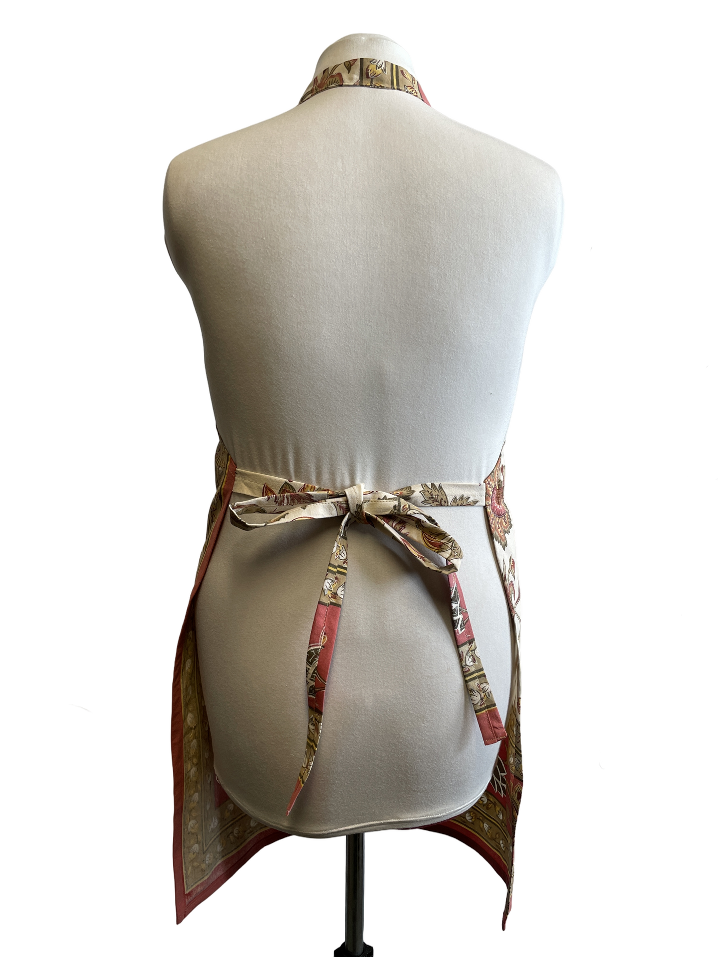Tablier en coton avec motifs floraux